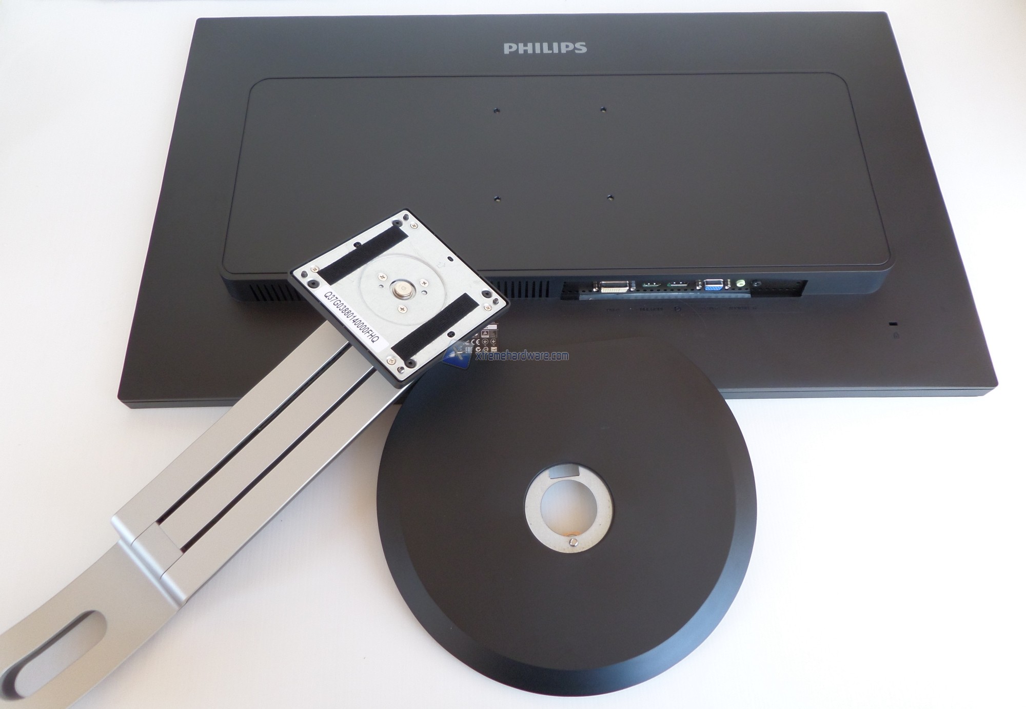 Philips BDM3275UP 03